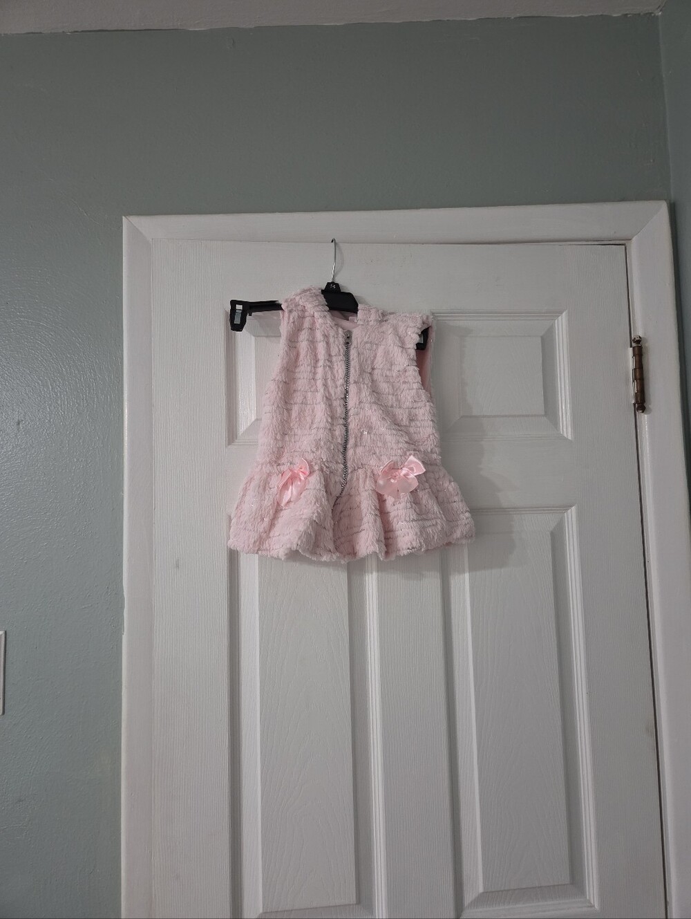 Little Lass Light Pink Faux Fur Vest with Ribbon Bows And Sequins.  4
